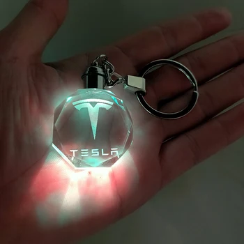 Auto gaismas atslēgu piekariņi Gaismas Atslēgu piekariņi Auto Logo LED Sagriež Stikla Automašīnas Logotipa Taustiņu un Gredzenu Tesla MODEL S MODEL X MODELIS 3 MODELIS Y