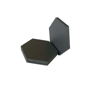 Sešstūra silīcija karbīda keramikas plāksnes 17.5x4mm / 17.5x10mm SiC flīžu bruņu plāksnes pressless aglomerācijas bruņu lapa