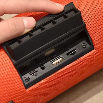 Cilindriskas pārnēsājamie Bezvadu Bluetooth Speaker Boombox Subwoofer Skaņas Lodziņā Āra Ūdensizturīgs ar AUX 3.5 mm TF kartes TV/PC