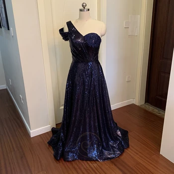 Tumši Zilā krāsā Split-Line Balles Kleitas 2020 Viena Pleca, Spīdīga Sequined drēbes de saviesīgs vakars Oficiālas Personas Vakara Tērpi vestido de gala