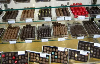 Polikarbonāta šokolādes pelējuma,24 tases,moldes de policarbonato para šokolādes konfektes,dobu šokolādes pelējuma,šokolādes veidošanas rīki